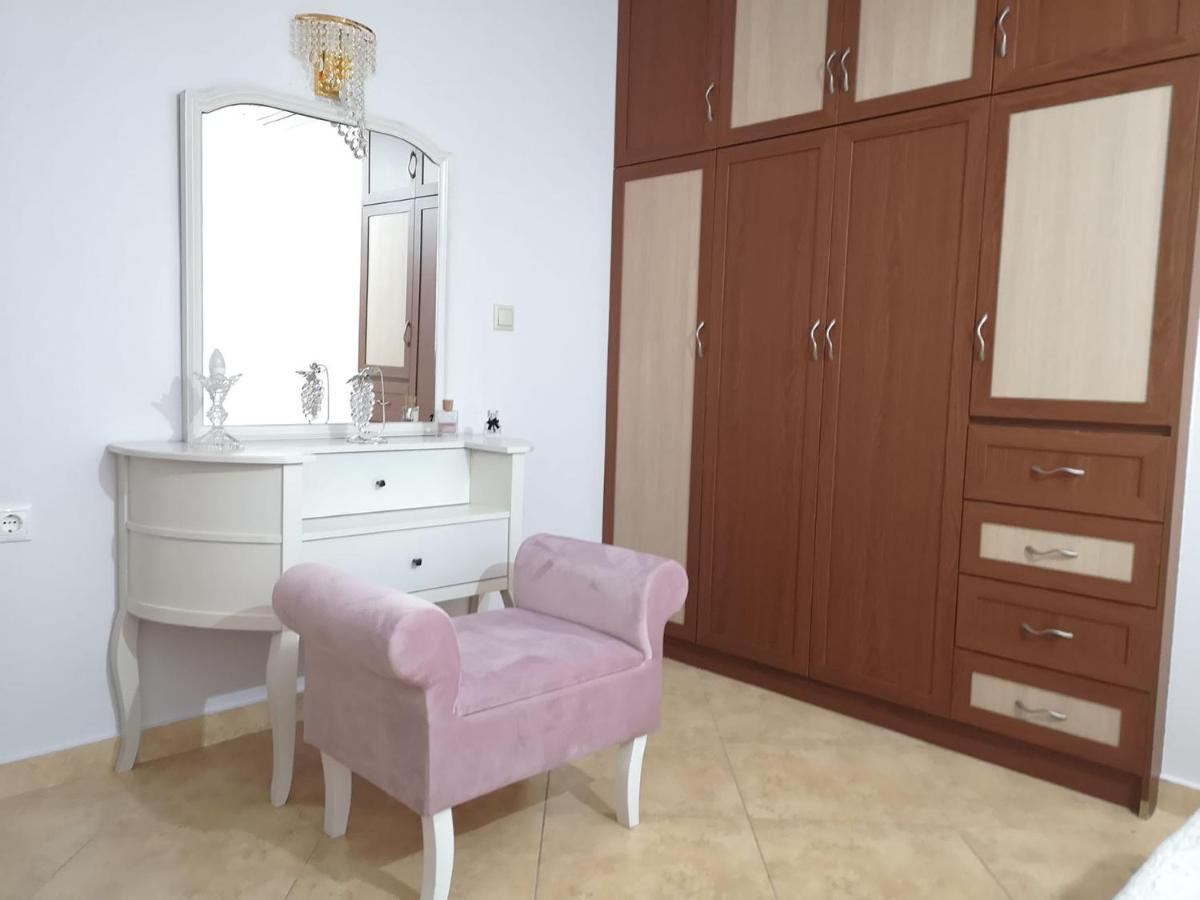 Pirofani Villa Apartments Apolpaina المظهر الخارجي الصورة